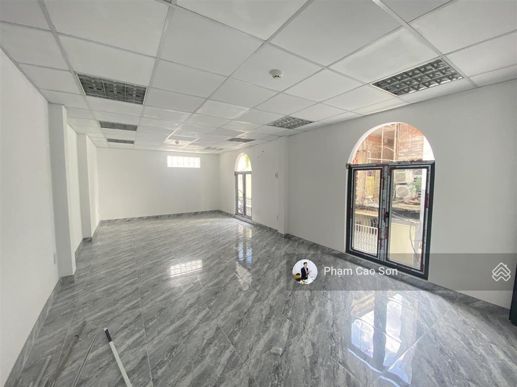 Góc 2 mặt tiền  ngang 25m  sử dụng hơn 600m2  số 77 điện biên phủ  cây điệp quận 1.!!