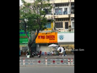 Ngang 5.5m  đối diện chung cư nguyễn thị nghĩa  mặt tiền 10 nguyễn thị nghĩa, quận 1.!!