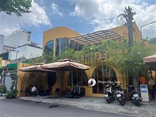 Góc 2 mặt tiền ngang 10m  hơn 200m2 sử dụng  số 123 đồng nai, quận 10.!