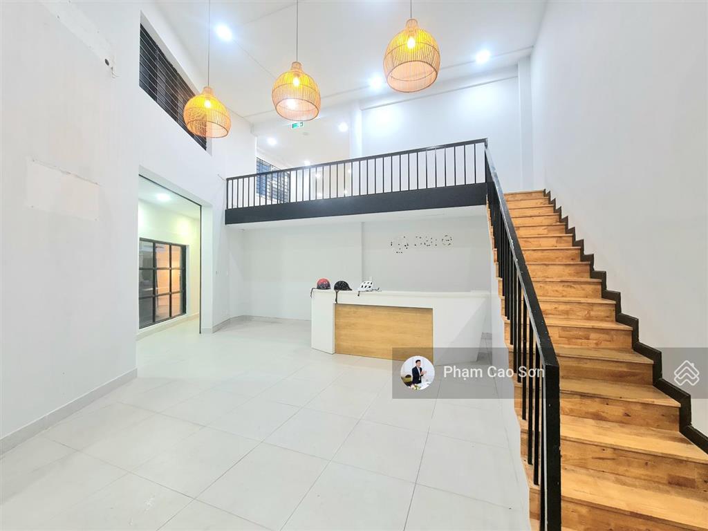 Góc 2 mặt tiền, ngang 15m, view sông thoáng mát  số 57a trần quý khoách, quận 1!!!