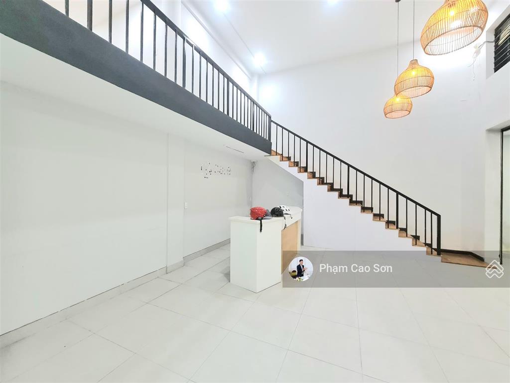 Góc 2 mặt tiền, ngang 15m, view sông thoáng mát  số 57a trần quý khoách, quận 1!!!