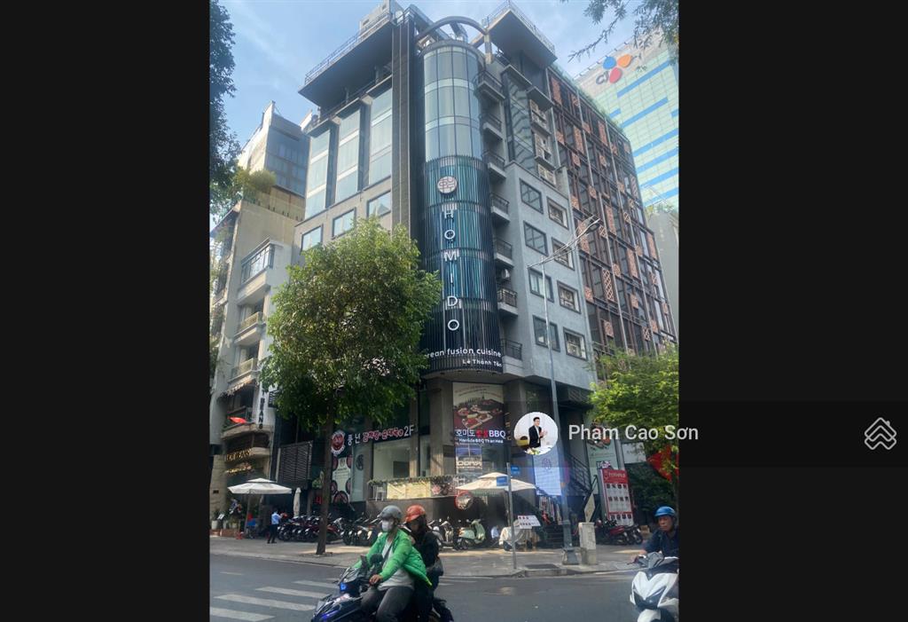 Tòa nhà góc 2 mặt tiền  ngang 16m  gần vinhomes ba son số 12 lê thánh tôn, quận 1!