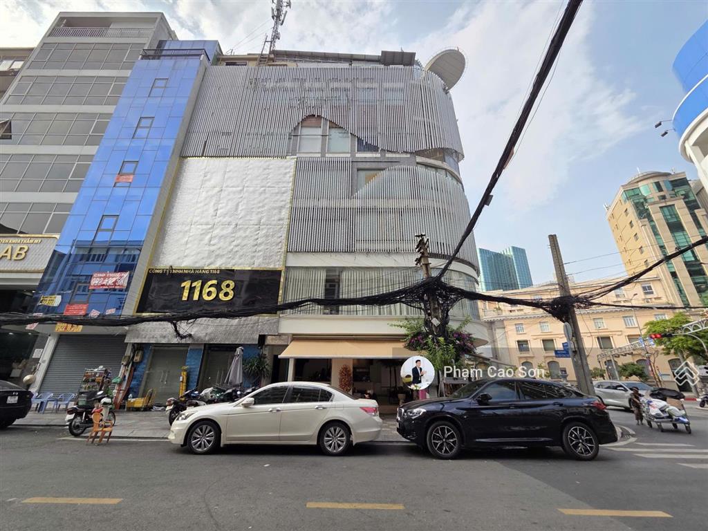 Góc 2 mặt tiền ngang 18m view tòa nhà bitexco số 21 hồ tùng mậu, quận 1