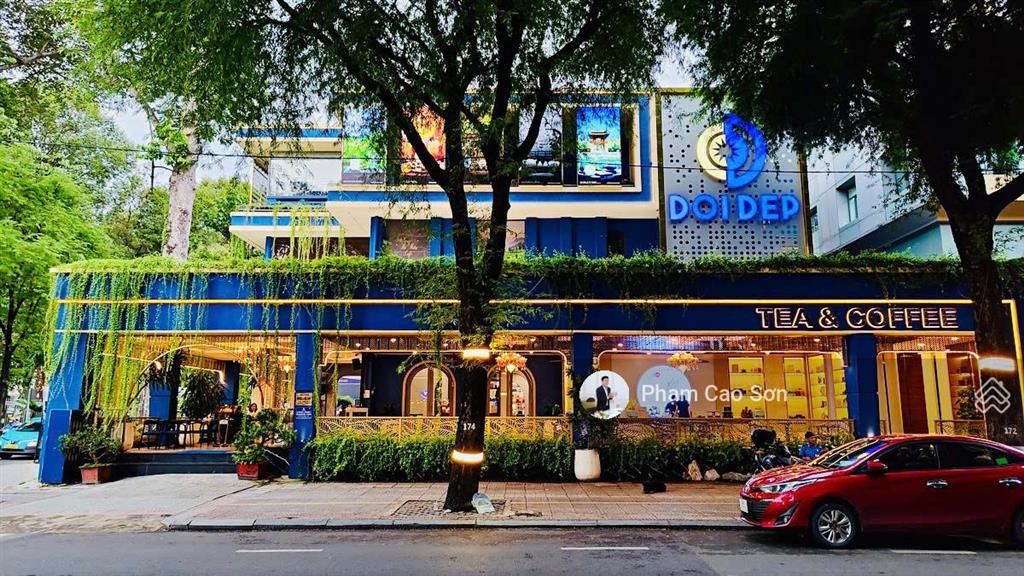 Góc 2 mặt tiền  sử dụng hơn 700m² số 104 nguyễn du, quận 1