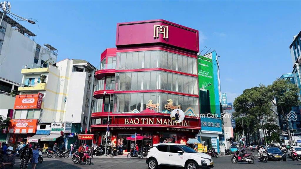 Góc 2 mặt tiền ngang 18m, ngay vòng xoay cống quỳnh, tuyến đường ăn uống  a36a nguyễn trãi, quận 1