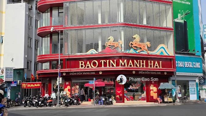 Góc 2 mặt tiền ngang 18m, ngay vòng xoay cống quỳnh, tuyến đường ăn uống  a36a nguyễn trãi, quận 1
