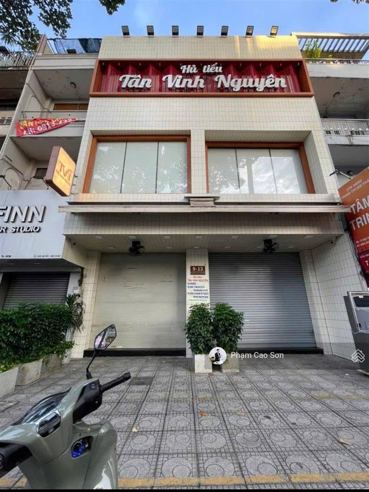 Mặt tiền ngang 8m  sử dụng hơn 900m²  số 11 ngô gia tự, quận 10