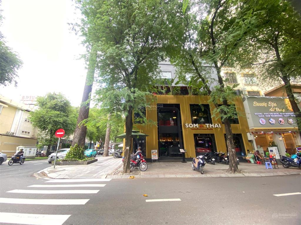 Góc 2 mặt tiền ngang 16m, hơn 500m² sử dụng  gần vinhomes ba son số 29 lê thánh tôn, quận 1