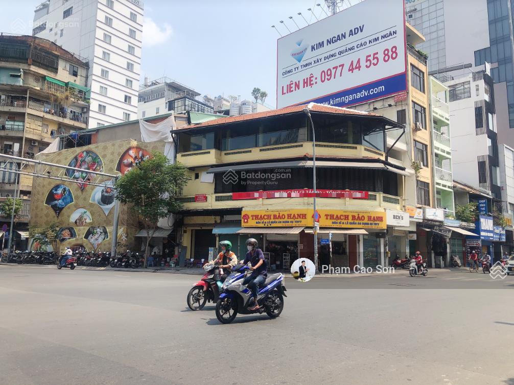 Góc 2 mặt tiền gần dinh độc lập ngang 15m, gần 1000m²  số 1 trương định, quận 1