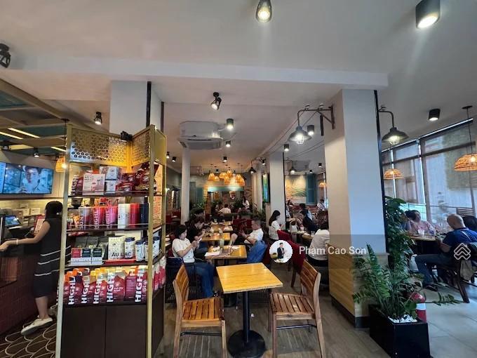 Góc 2 mặt tiền, ngang 15m, tuyến thời trang số 210 nguyễn trãi, quận 1