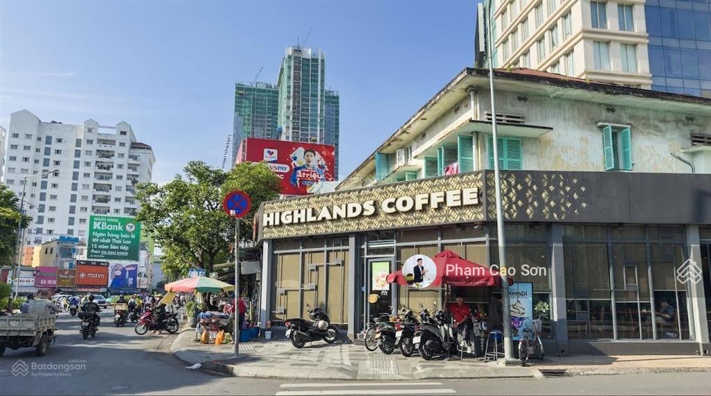 Góc 2 mặt tiền, ngang 15m, tuyến thời trang số 210 nguyễn trãi, quận 1