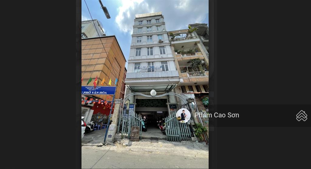 Có thang máy  góc 2 mặt tiền ngang 8m  sử dụng hơn 1.200m2 số 40 đinh công tráng, quận 1.