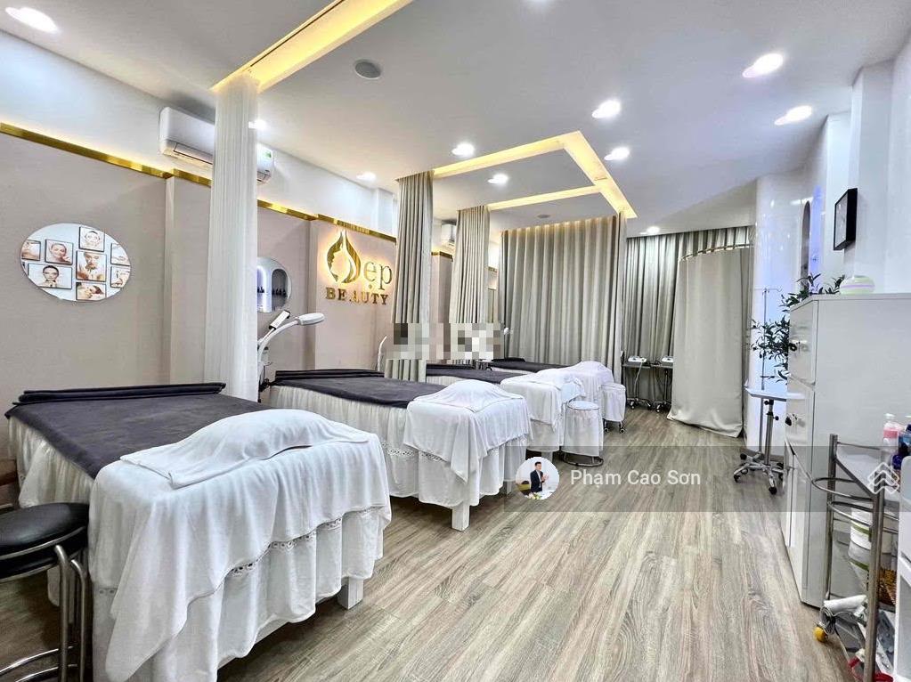 Có thang máy  tòa văn phòng hơn 300m2 số 53 trần khắc chân, quận 1