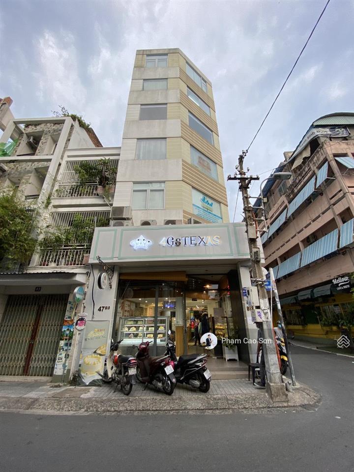 Có thang máy  góc 2 mặt tiền hơn 900m2  có bãi xe hơi  số 48bis huỳnh khương ninh, quận 1