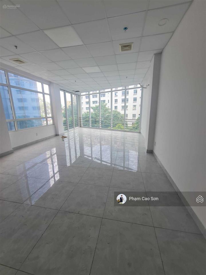 Có thang máy  toà nhà mặt tiền trung tâm hành chính, đối diện bitexco  92c hàm nghi, quận 1