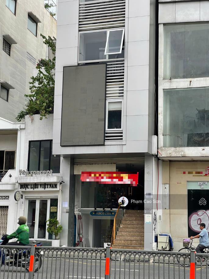 Có thang máy  hơn 600m2 sử dụng  tòa 8 tầng số 322 nam kỳ khởi nghĩa, quận 3
