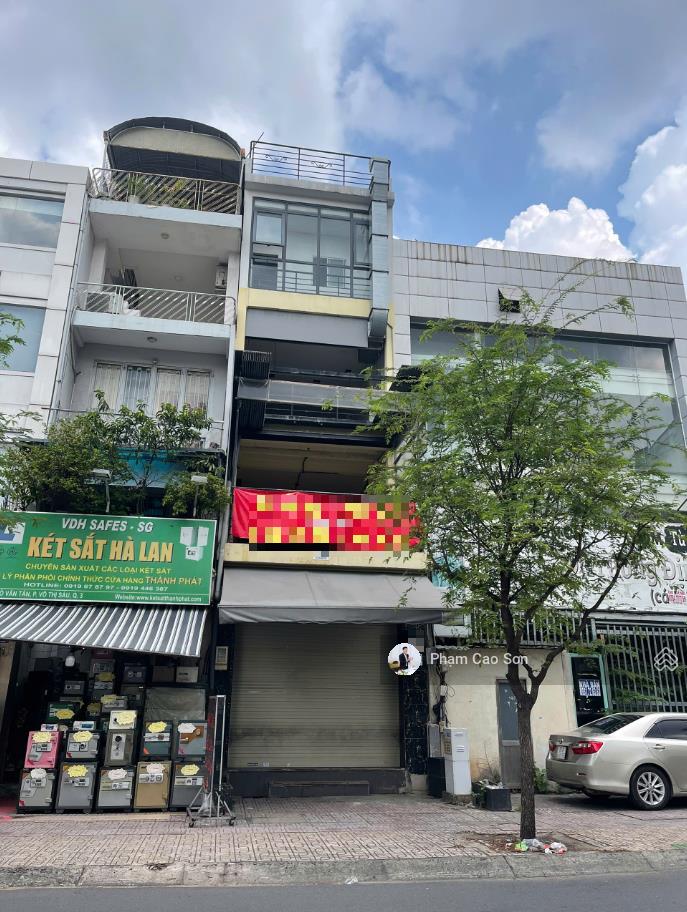 Có thang máy  hơn 300m2 sử dụng tuyến thương hiệu  số 134 võ văn tần, quận 3