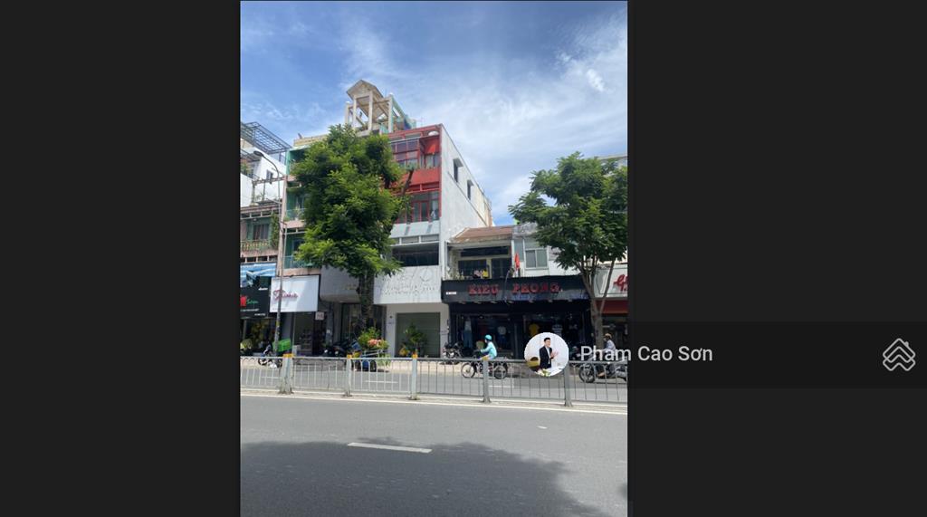 Có thang máy  sử dụng hơn 400m2  đối diện chợ nguyễn văn trỗi số 323 lê văn sỹ, quận 3