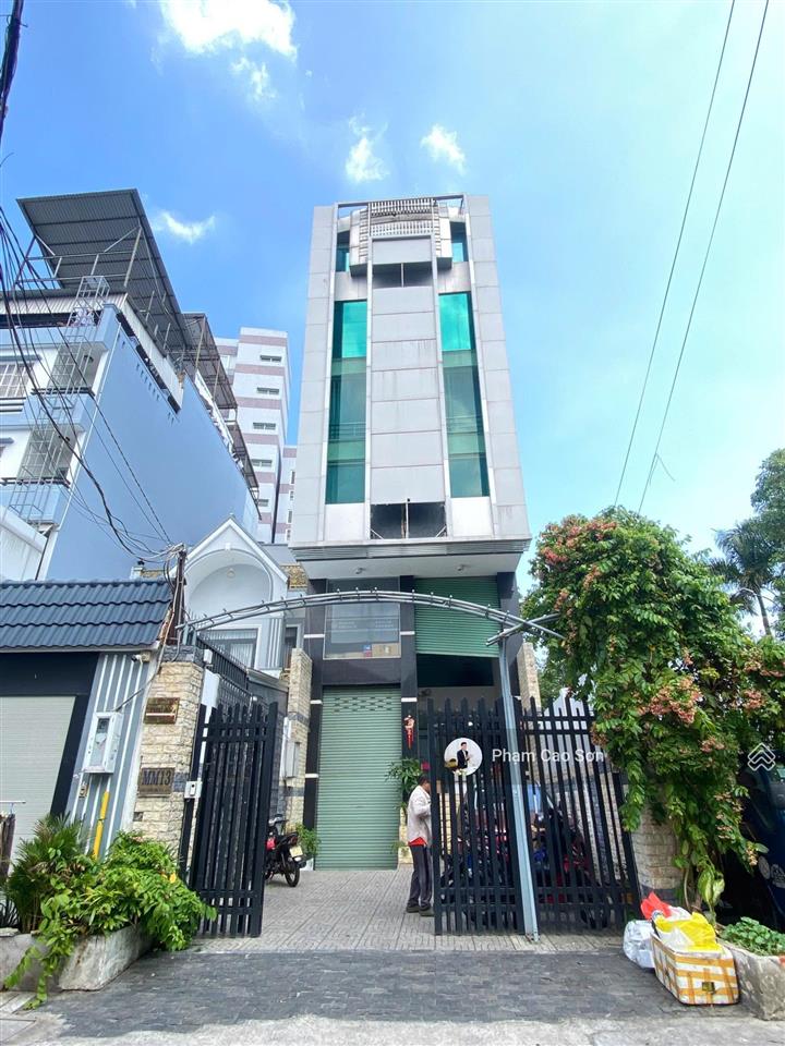 Góc 2 mặt tiền ngang 7m, sử dụng hơn 1.700m2  số mm14 trường sơn, quận 10