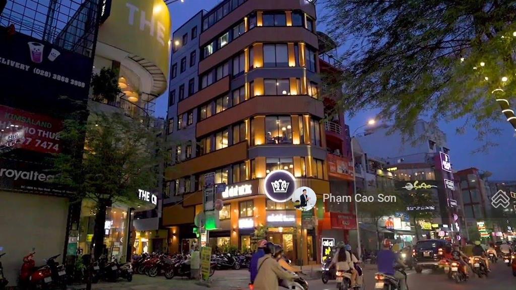 Góc 2 mặt tiền ngang 17m  sử dụng hơn 600m2  gần vạn hạnh mall  số 795 sư vạn hạnh, quận 10.