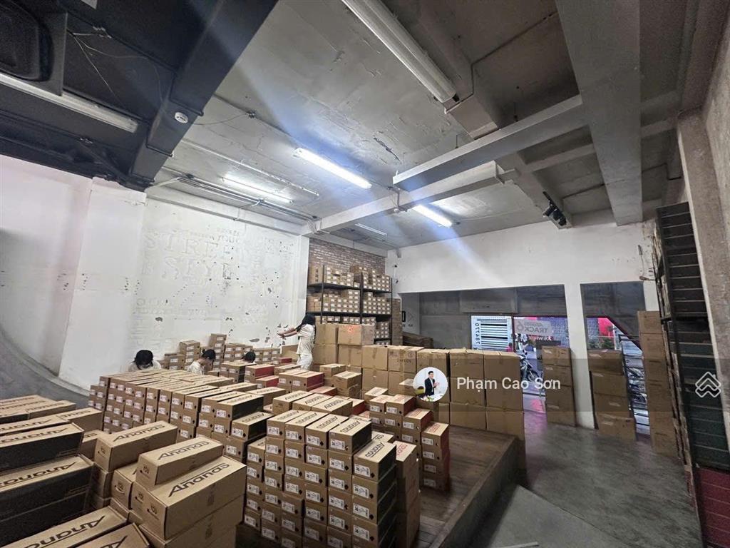 Ngang 7m  hơn 600m2 sử dụng  tuyến đường mua sắm bật nhất số 88 nguyễn trãi, quận 1..!!
