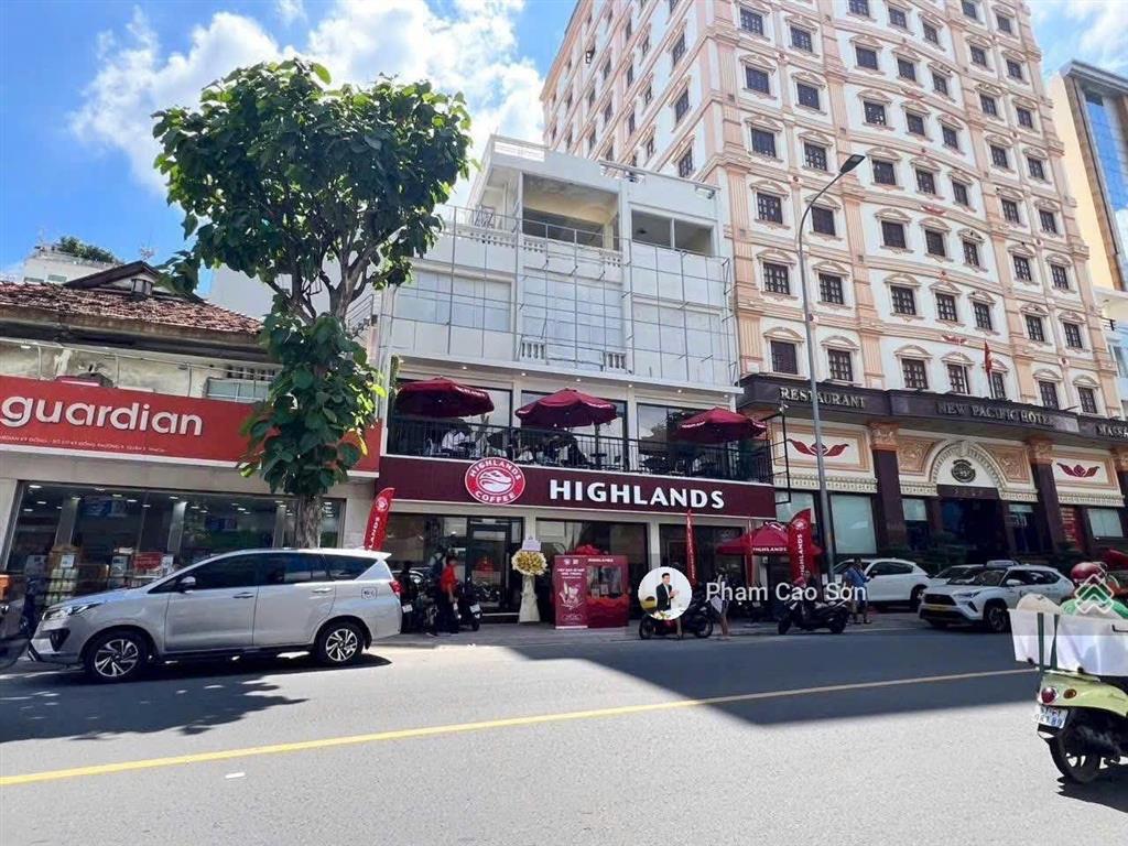 Mặt tiền ngang 12m  sử dụng hơn 3800m2  trống suốt vị trí tốt  số 10a kỳ đồng, quận 3!!!