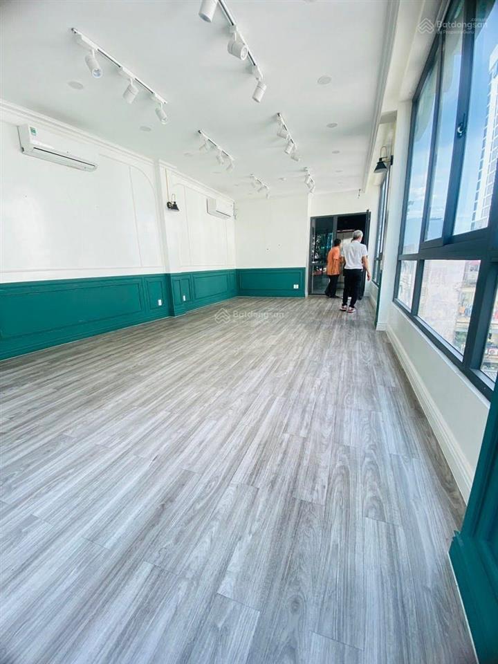 Góc 2 mặt tiền, ngang 15m, hơn 500m2 sử dụng  mặt tiền 41a trần cao vân, quận 3