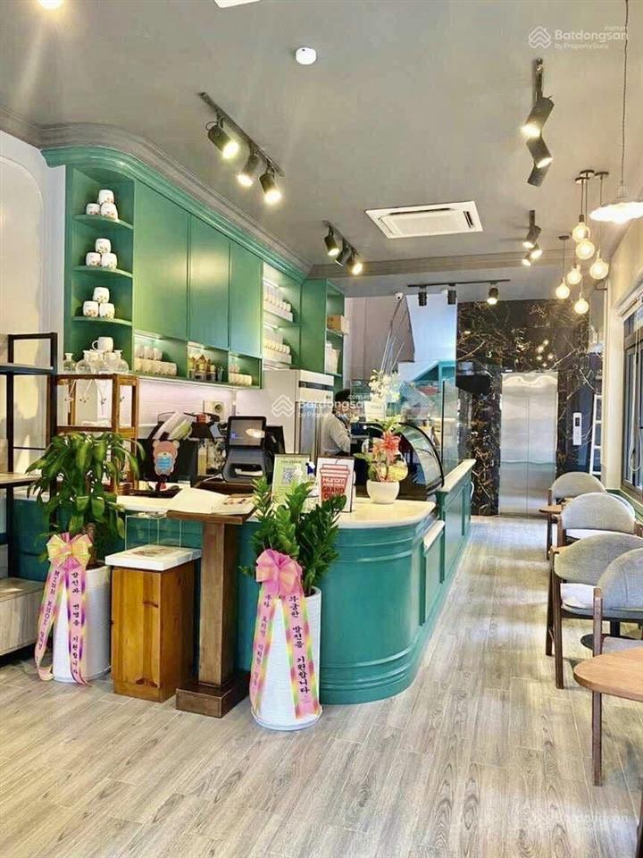 Góc 2 mặt tiền, ngang 15m, hơn 500m2 sử dụng  mặt tiền 41a trần cao vân, quận 3