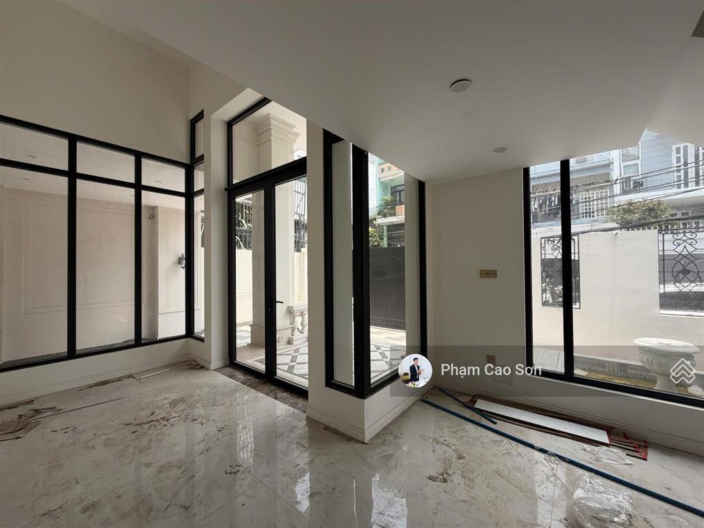 Ngang 16m  hơn 1.000m2 sử dụng  có thang máy số 351 lê văn sỹ, quận 3.!!