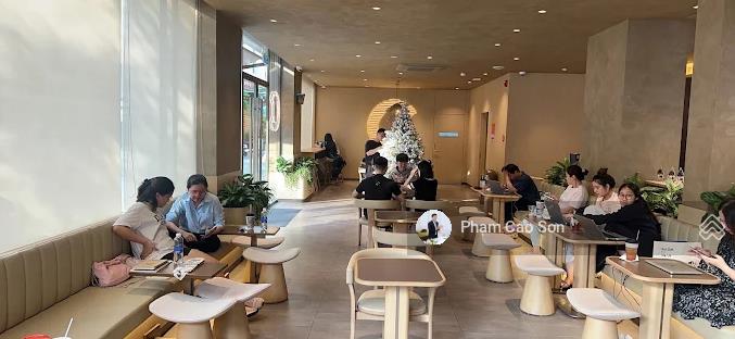Góc 2 mặt tiền, ngang 11m, tuyến thời trang f&b số 237a lê văn sỹ, quận phú nhuận.