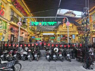 Mặt tiền ngang 18m  trống suốt hơn 700m2 số 80 sương nguyệt ánh, quận 1
