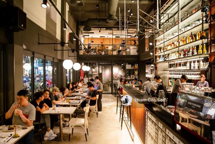 Góc 2 mặt tiền lớn sử dụng 600m2  ngang 20m  đối diện dinh độc lập  số 93 nam kỳ khởi nghĩa, q1