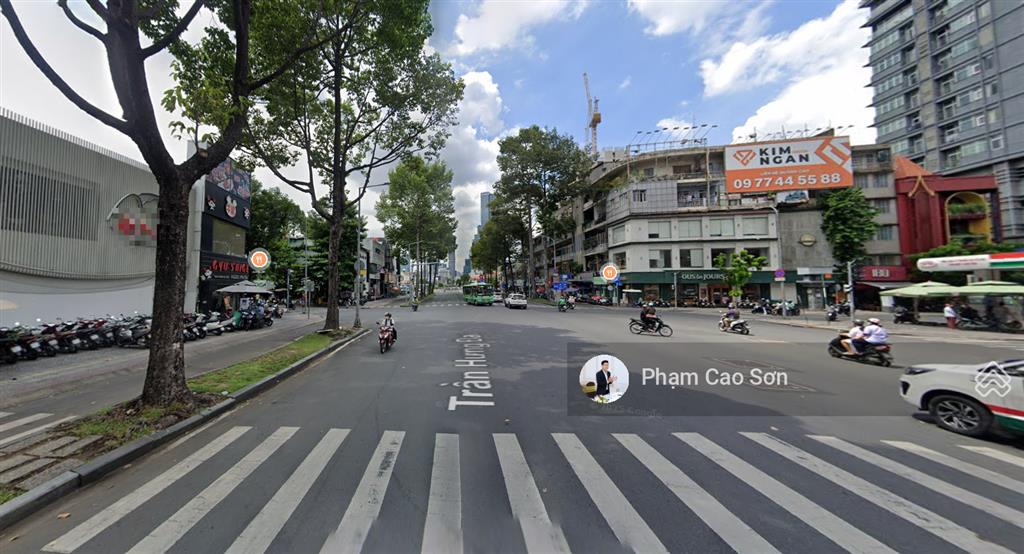Mặt tiền trống suốt ngang 38m  sử dụng hơn 700m2 số 7a trần hưng đạo, quận 1.
