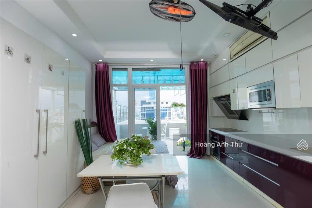 Chdv phổ quang  p2 tân bình dt 5,2x27 hầm 7 tầng 28 chdv + penhouse giá 35 tỷ