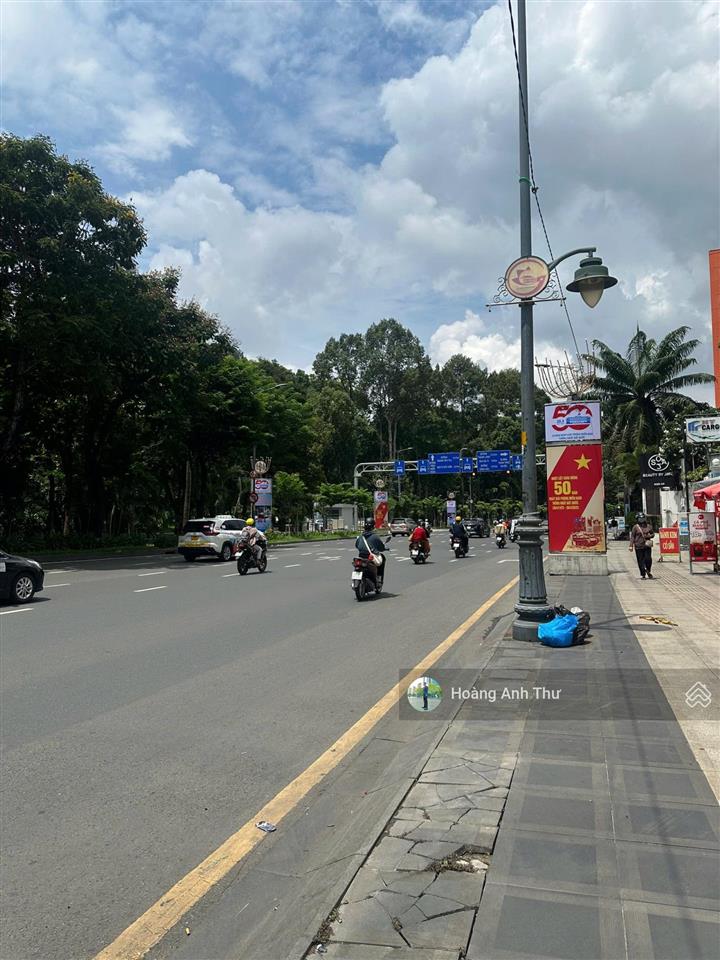 Bán nhà mt trường sơn  trần quốc hoàn p4 tân bình dt 11x24  nhà 5 tầng giá 75 tỷ tl