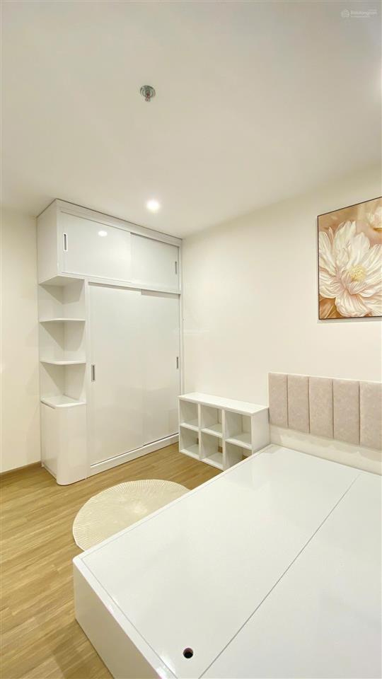 Chính chủ bán căn 3pn, 81m2, tòa s a5, view bể bơi vinhomes smart city, 5.3 tỷ thu về