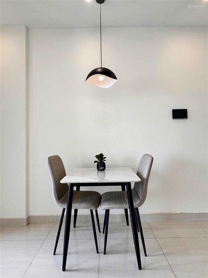 Bán gấp căn hộ tòa s303, 30.7m2, 2.3 tỷ, vinhomes smart city, (chủ cần bán gấp tuần này)