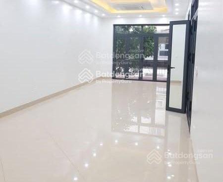 Cho thuê nhà 5 tầng đường nguyễn hoàng, cạnh bến xe mỹ đình, ô tô đỗ cửa