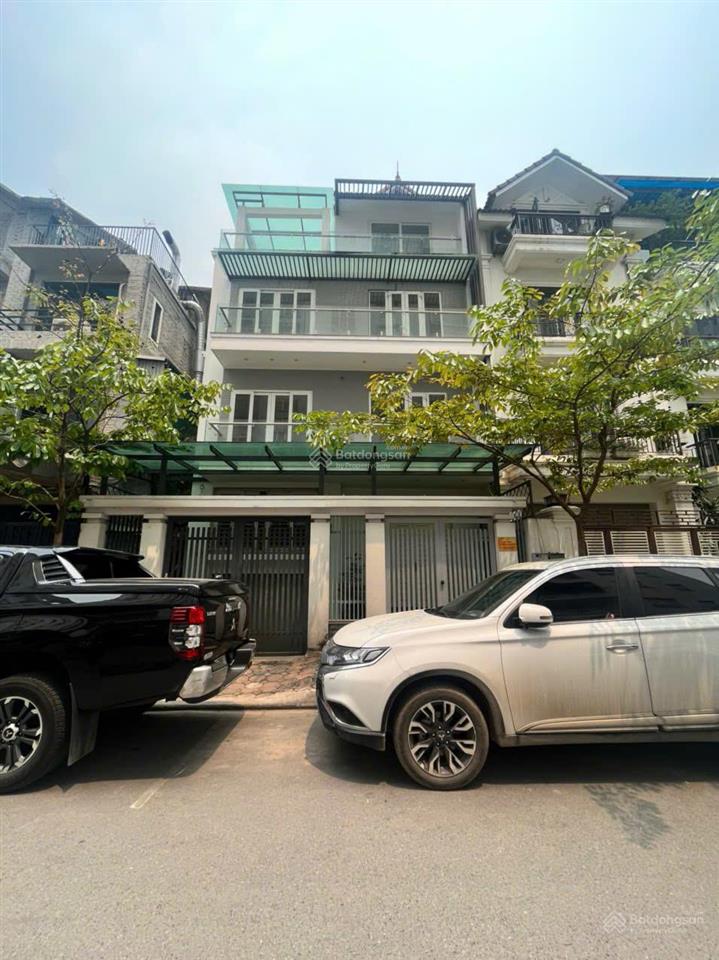 Cho thuê nhà 5 tầng đường nguyễn hoàng, cạnh bến xe mỹ đình, ô tô đỗ cửa