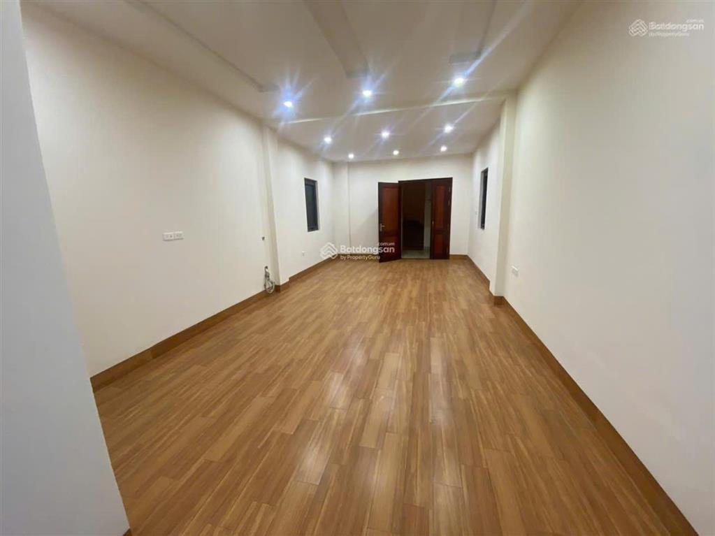 Cho thuê nhà 6 tầng tại thiên hiền, gần bến xe mỹ đình, ô tô đỗ cửa. có thang máy
