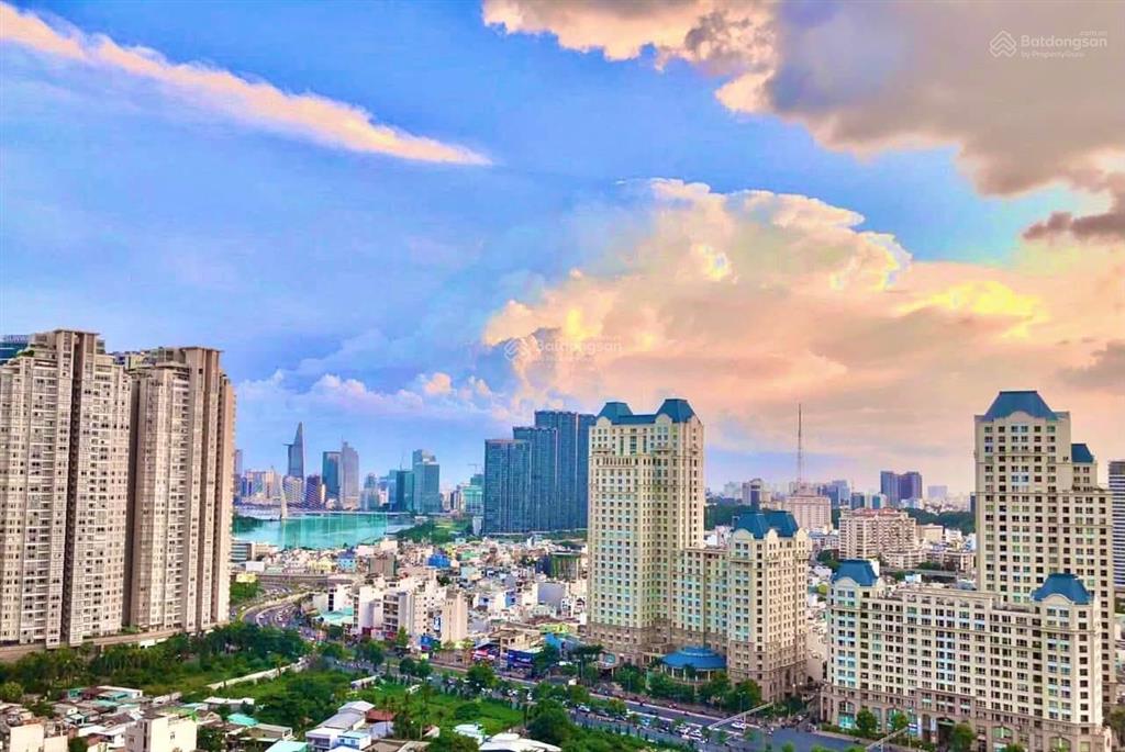 View thông thoáng chủ phóng khoáng, chuyên căn đẹp view nổi bật vins 2pn 10 tỷ