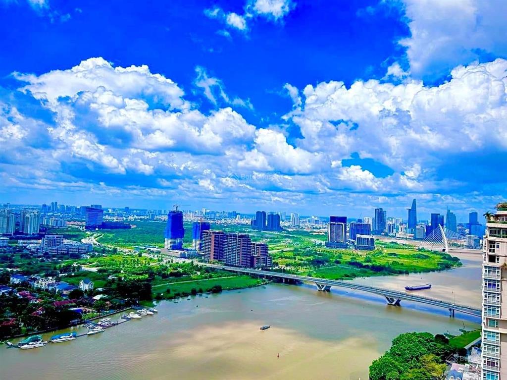 View thông thoáng chủ phóng khoáng, chuyên căn đẹp view đỉnh vins 2pn 12 tỷ