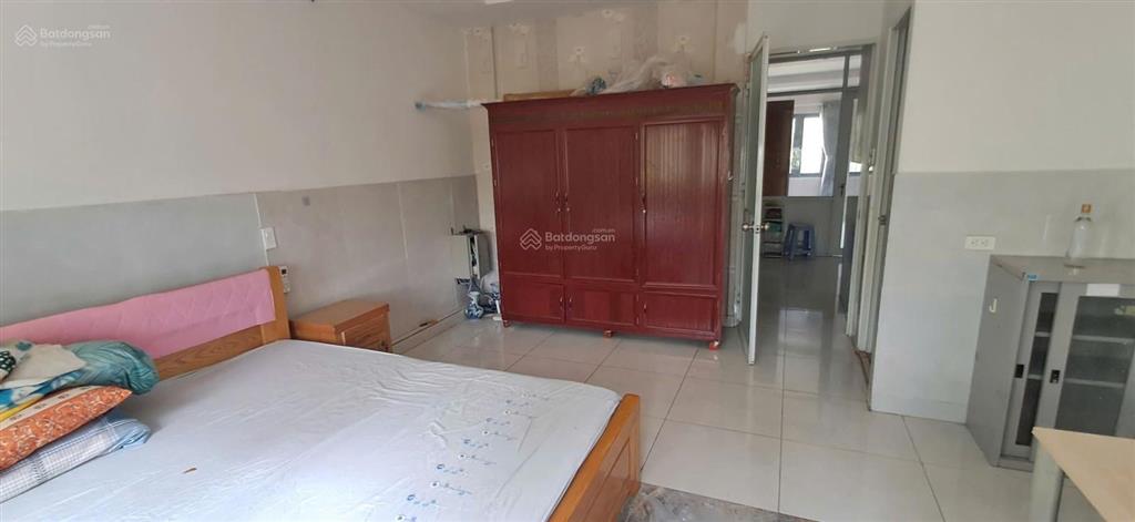 Cho thuê căn hộ mini, 25m2, có thang máy, nhìn ra công viên, tiện ích đủ, an ninh, chỗ đậu xe hơi