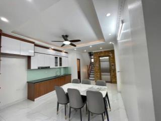 Bán gấp căn nhà đẹp ngõ 401 Xuân Đỉnh – ngõ oto – 5 tầng – thang máy – Giá 8,8 tỷ.