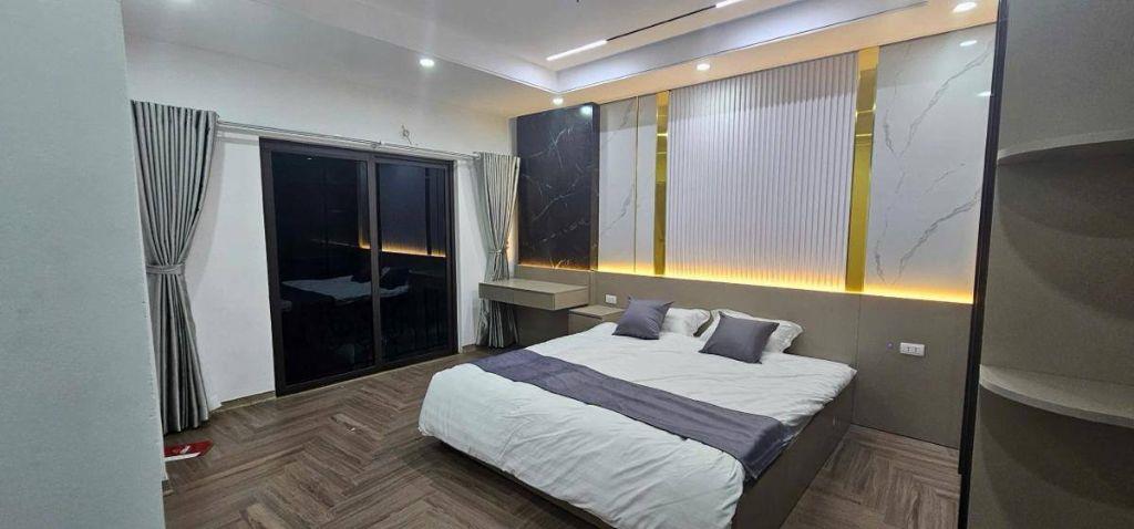 Bán nhà đẹp ngõ 401 Xuân Đỉnh – 3 ngủ - 5 tầng – sẵn thang máy – chỉ 8,8 tỷ.