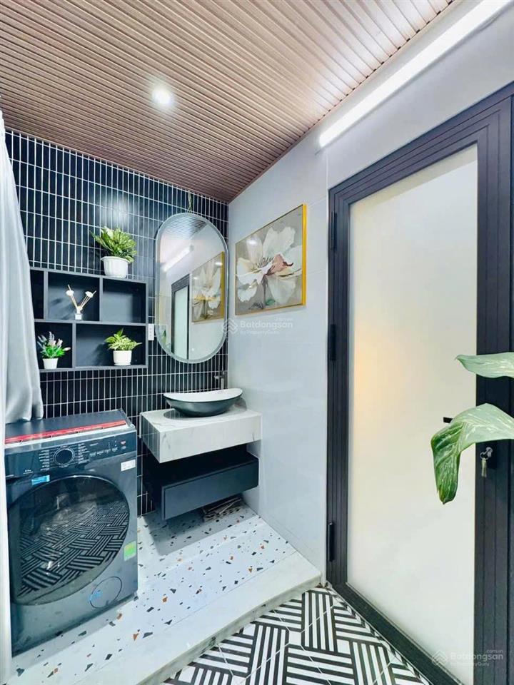 Cần bán gấp nhà huỳnh đình hai q.bình thạnh. giá 3tỷ280, 46m2, sổ chính chủ, cho thuê 18tr/tháng