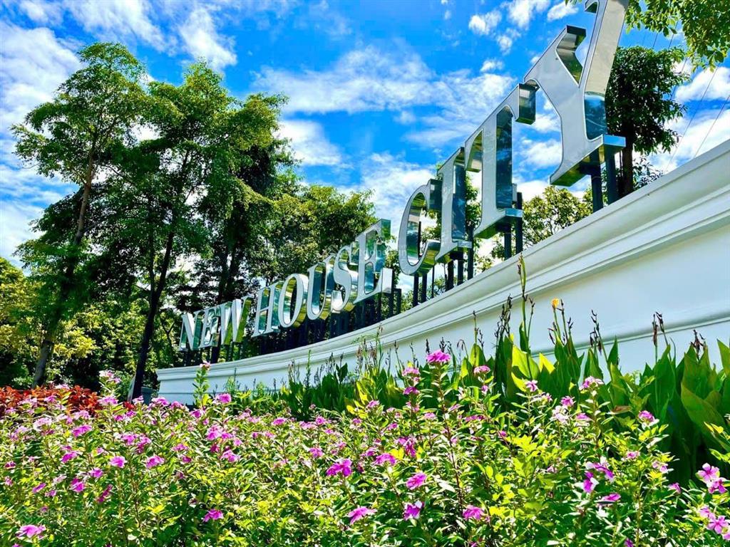 Cần bán lô biệt thự 230m2 khu đô thị ngôi nhà mới sẵn nhà xây thô giá hợp lý.  0982 111 ***