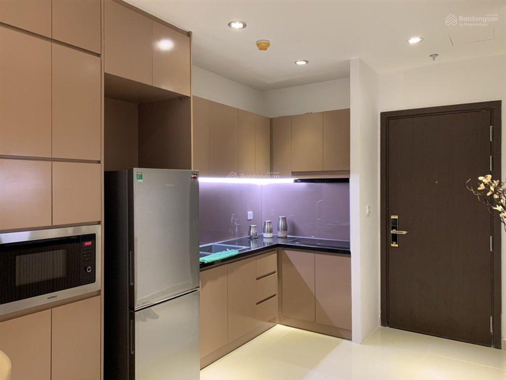 Kẹt tiền bán gấp 2pn 2wc 69m2 giá chỉ 5.690 tỷ tại chung cư cao cấp golden mansion
