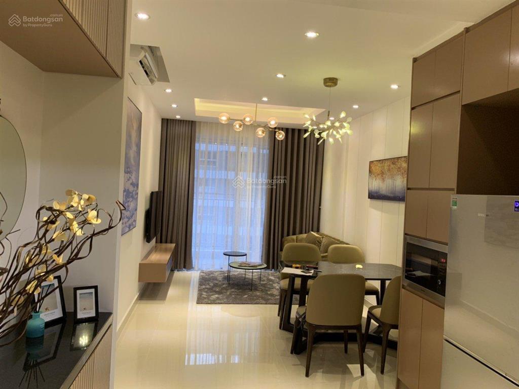 Kẹt tiền bán gấp 2pn 2wc 69m2 giá chỉ 5.690 tỷ tại chung cư cao cấp golden mansion
