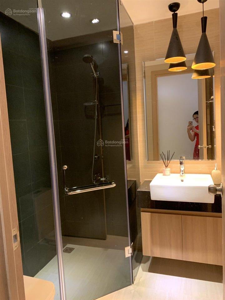 Kẹt tiền bán gấp 2pn 2wc 69m2 giá chỉ 5.690 tỷ tại chung cư cao cấp golden mansion